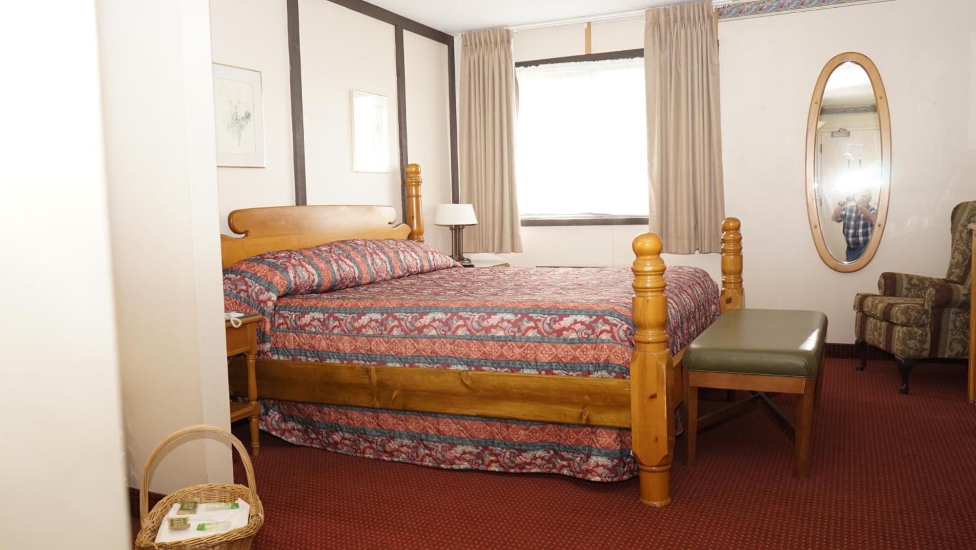 Hotel Mcintosh Country & Conference Centre Morrisburg