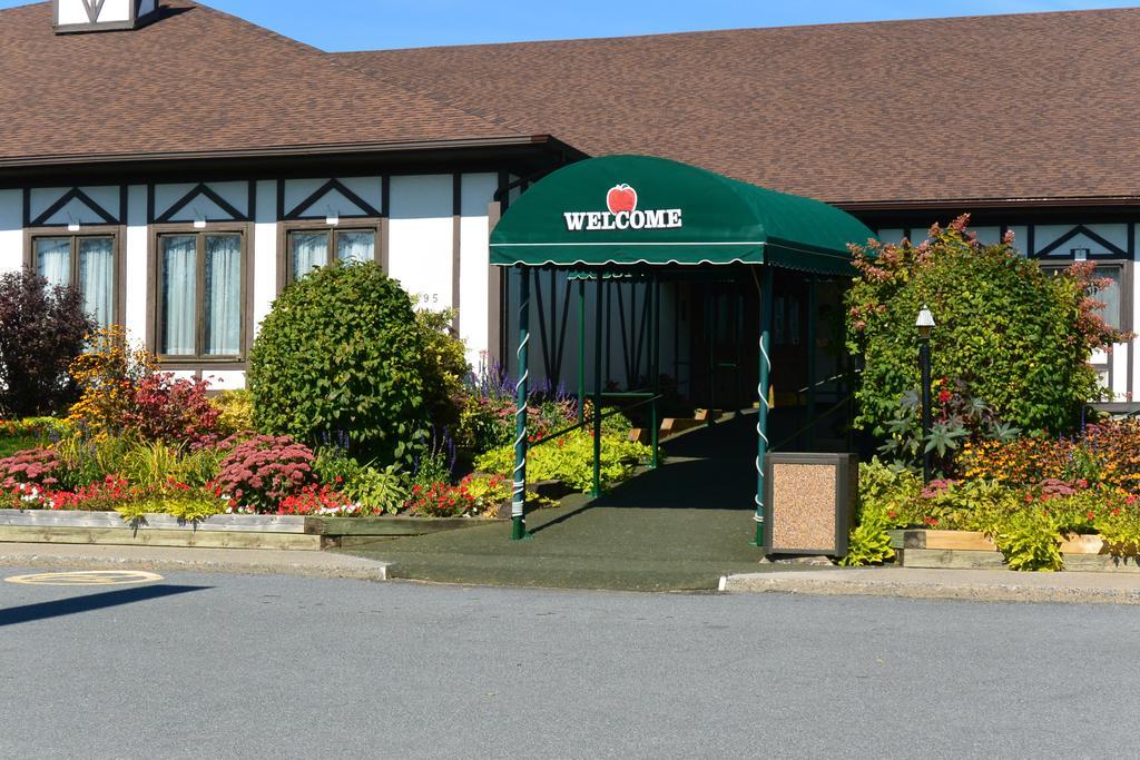 Hotel Mcintosh Country & Conference Centre 3*