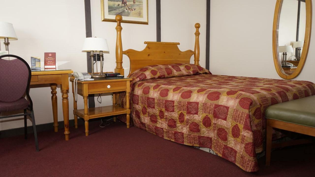 Mcintosh Country & Conference Centre 3*